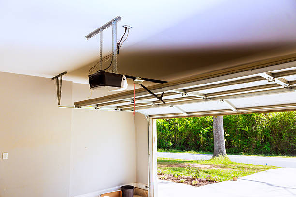 Top rated local Garage Door Maintenance specialists in Collierville, CA